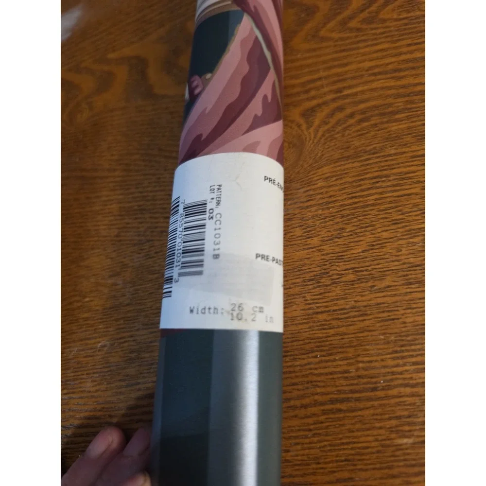Seabrook Designs Wallpaper 14ft X 10.2 wide each roll. New in packaging!